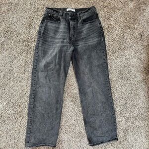 Abercrombie & Fitch The Vintage Straight High Rise Jeans